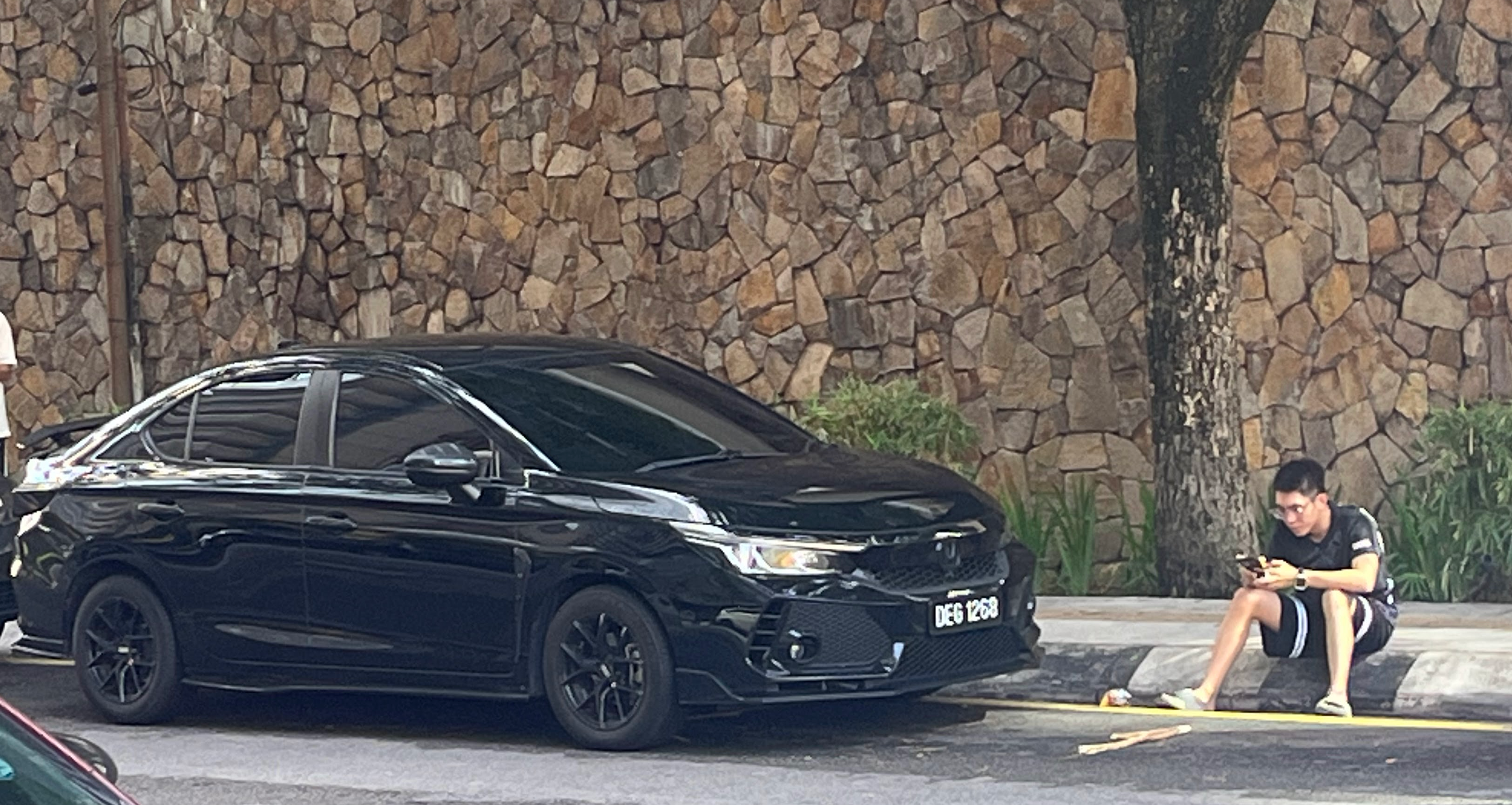 my man chilling after dropping us at the hotel with jetspeed