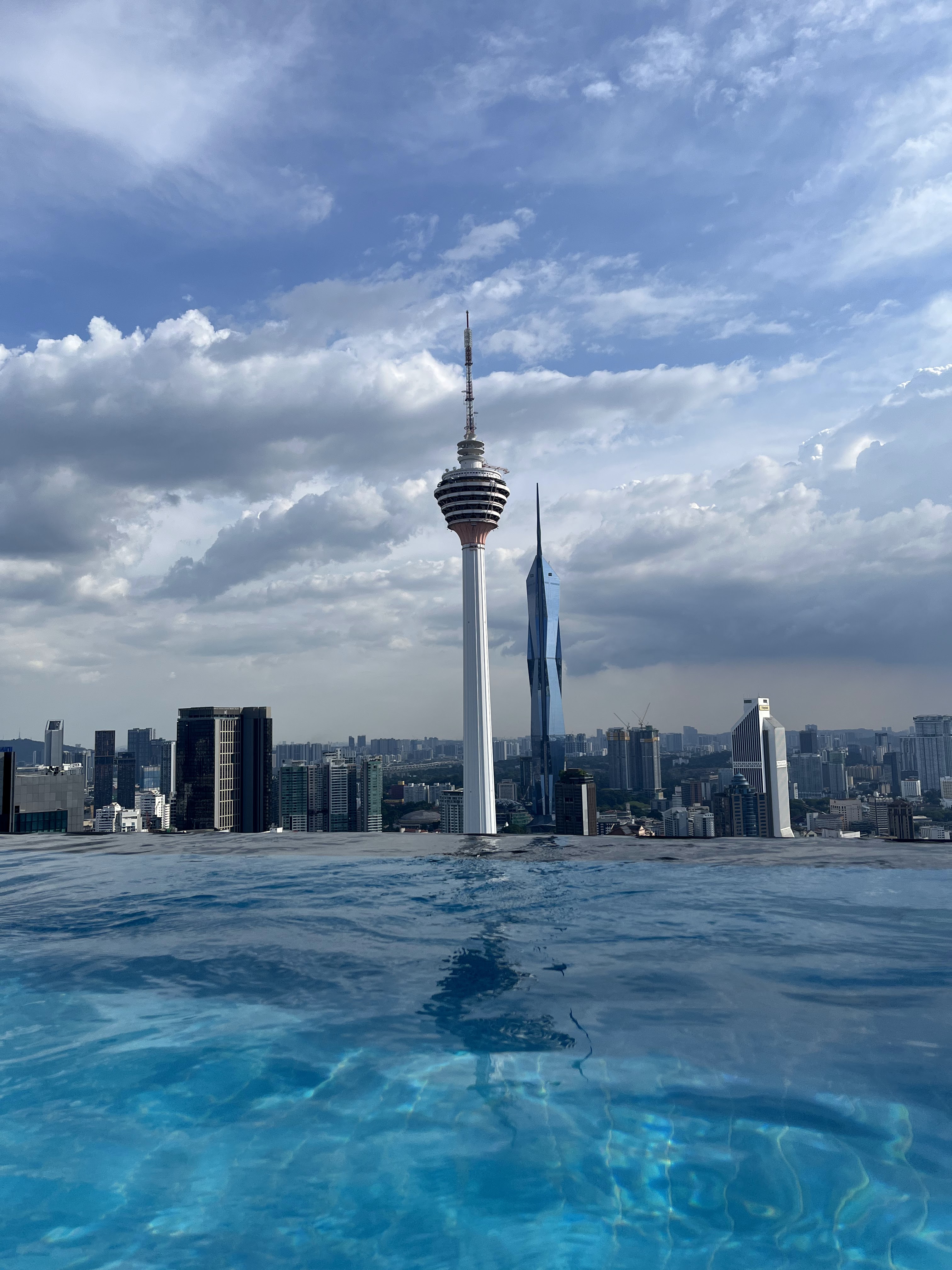 pool_view_two_merdekka_118_and_kl_tower