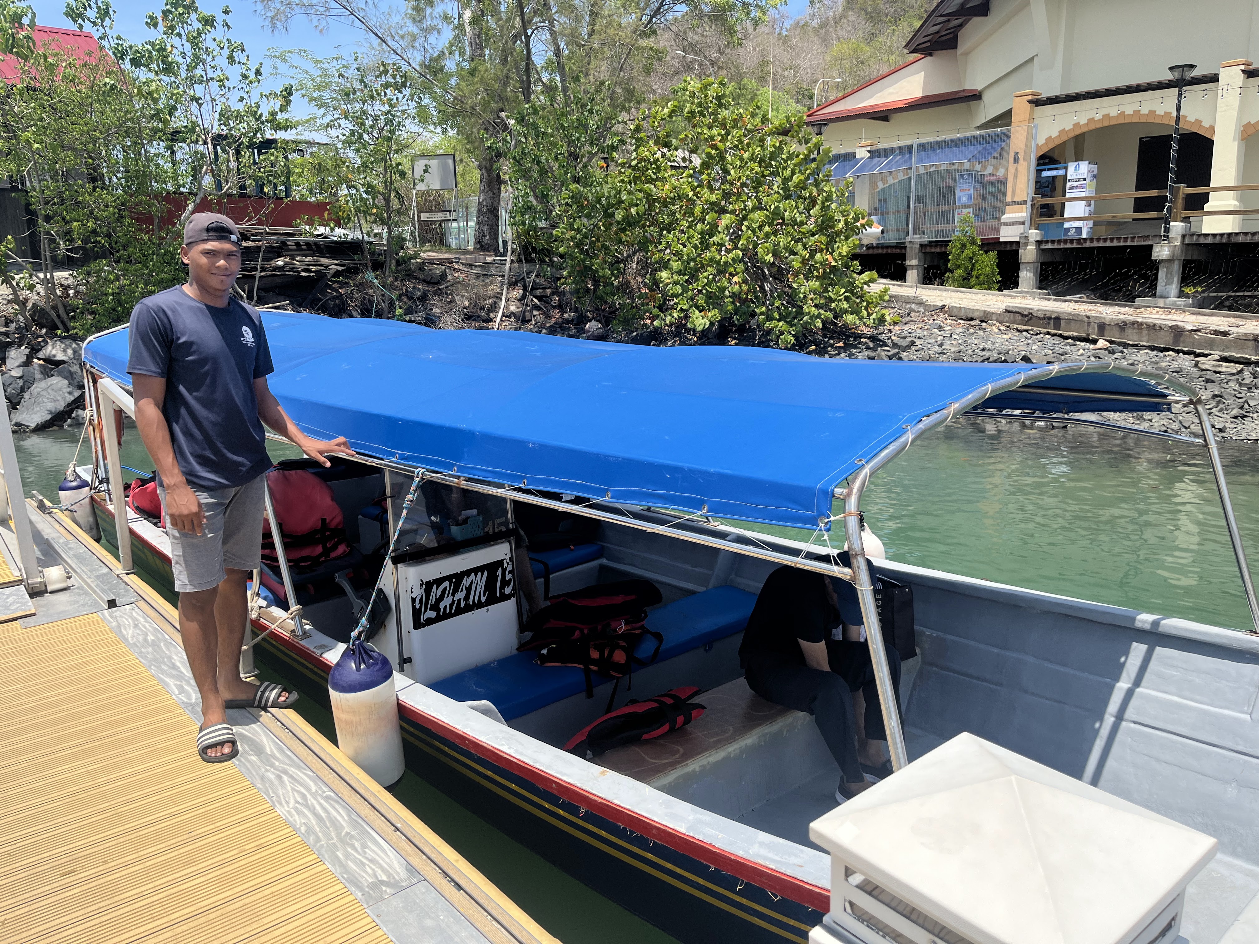 island hopping boat driver